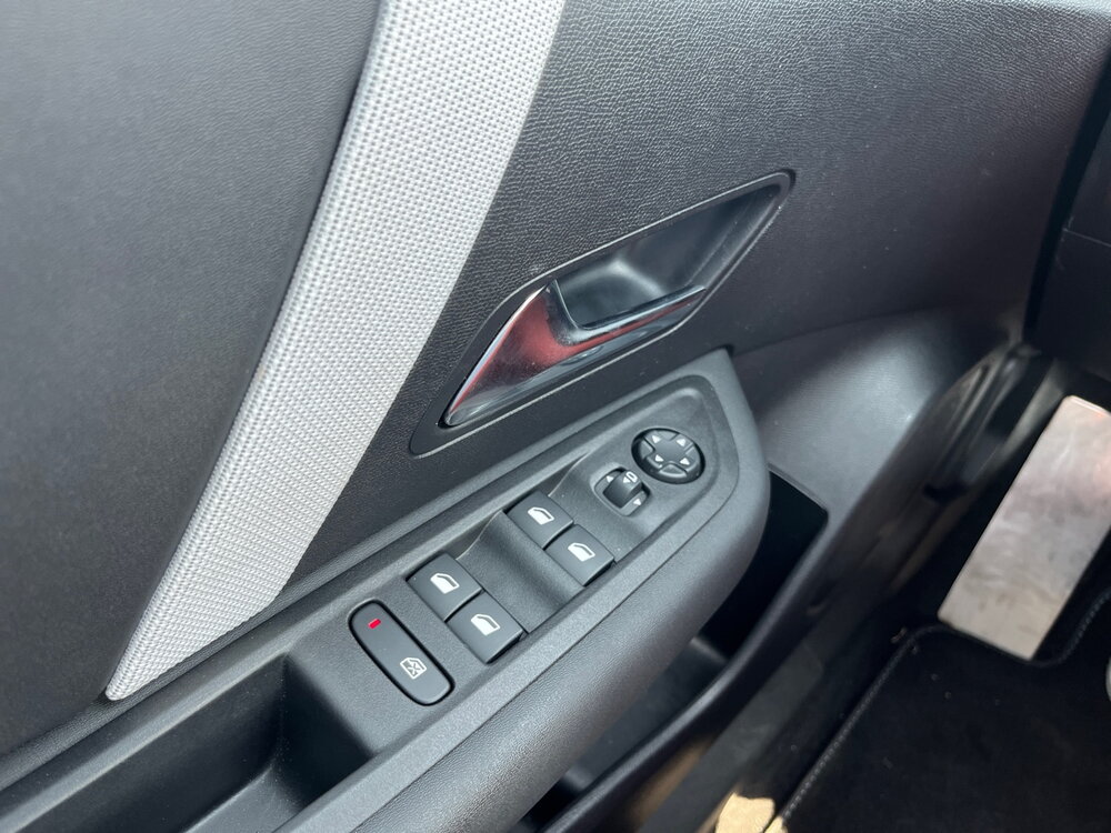 Occasion CITROEN C4 C4 Hybride 136 e-DCS6 - Max