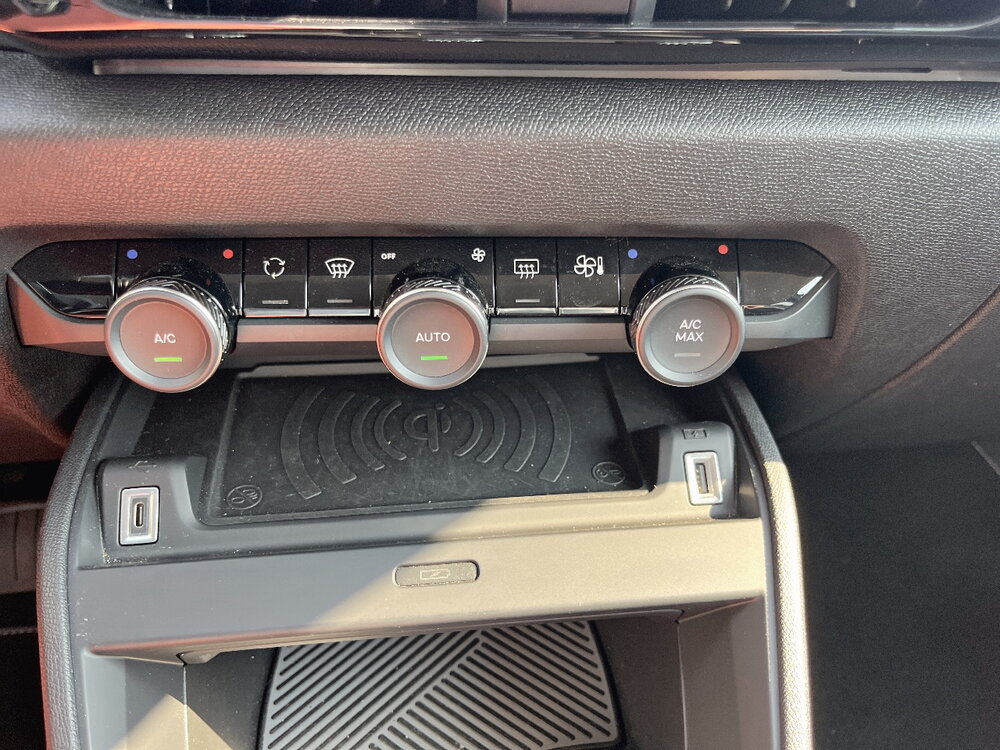 Occasion CITROEN C4 C4 Hybride 136 e-DCS6 - Max
