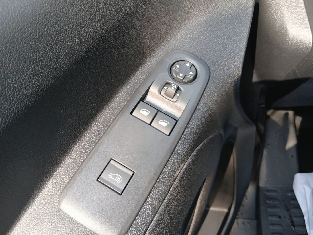 Occasion PEUGEOT Partner E-PARTNER FGN 136 CH M CHARG UT MAJ 54 KWH AUT