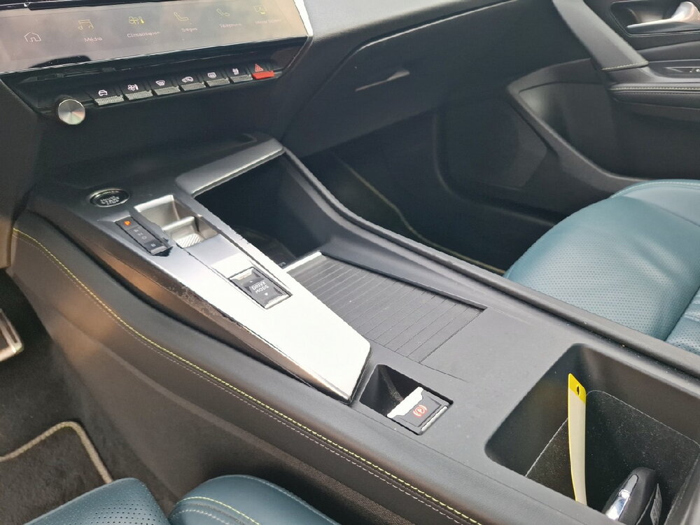 Occasion PEUGEOT 408 408 PHEV 225 e-EAT8 - GT