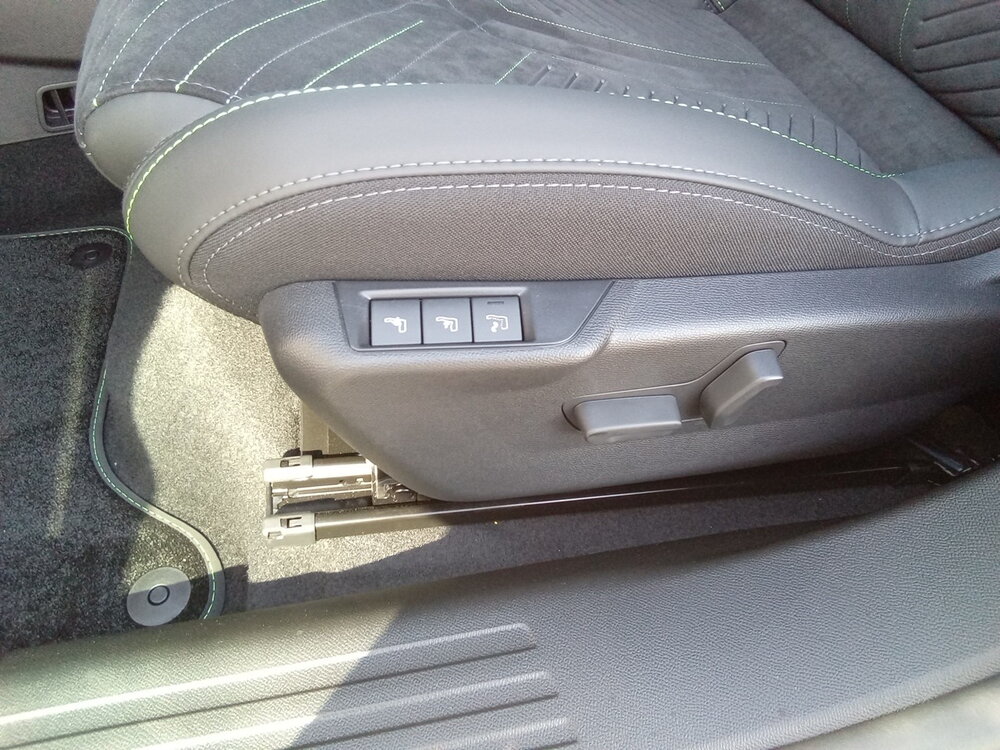 Occasion PEUGEOT 2008 2008 Hybrid 145 e-DCS6 - GT Exclusive