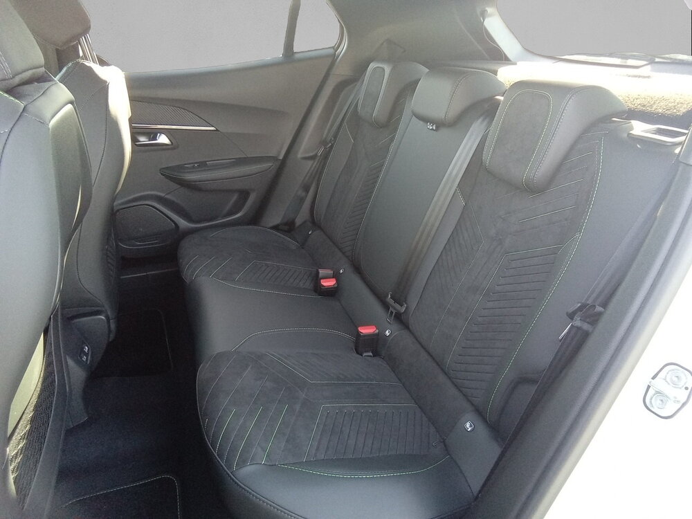 Occasion PEUGEOT 2008 2008 Hybrid 145 e-DCS6 - GT Exclusive