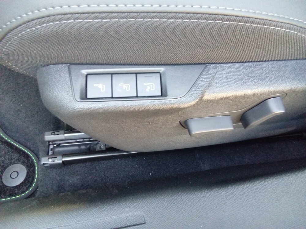 Occasion PEUGEOT 2008 2008 Hybrid 145 e-DCS6 - GT Exclusive