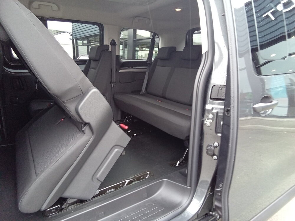 Occasion PEUGEOT Expert Expert Combi M Diesel 180 ch Automatique