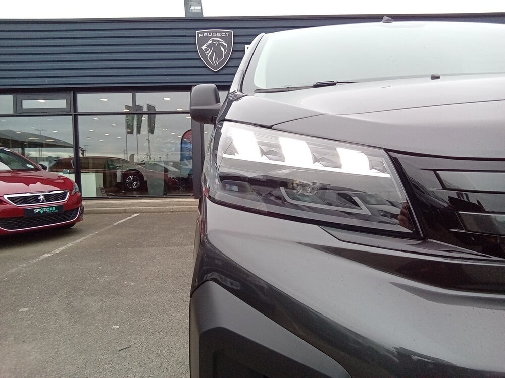 Occasion PEUGEOT Expert Expert Combi M Diesel 180 ch Automatique