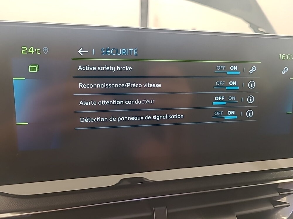 Occasion PEUGEOT 3008 3008 Hybrid 180 e-EAT8 - Allure Pack