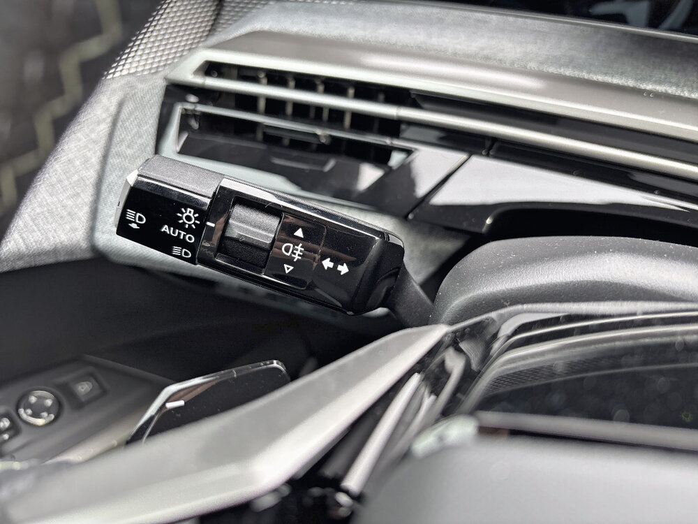 Occasion PEUGEOT 3008 3008 Hybrid 145 e-DCS6 - GT