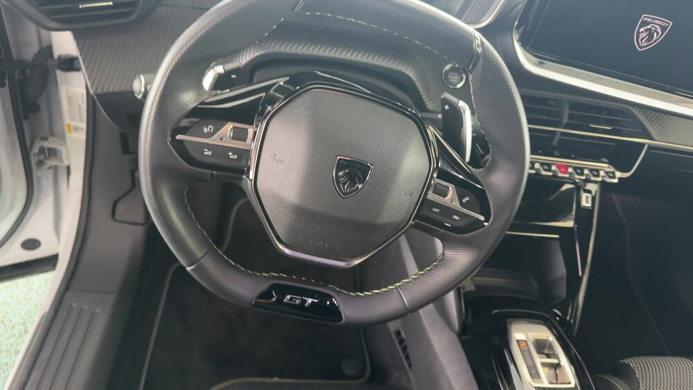 Occasion PEUGEOT 2008 2008 Hybrid 136 e-DCS6 - GT