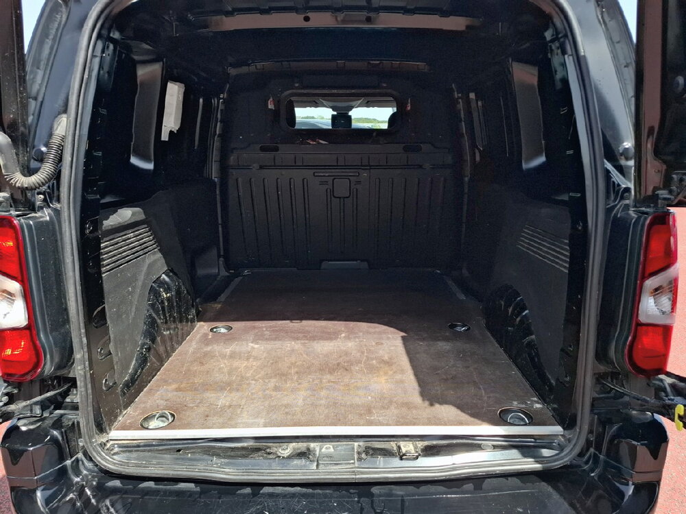 Occasion PEUGEOT Partner PARTNER FOURGON STANDARD 650 KG BLUEHDI 130 S&S EAT8 - ASPHALT
