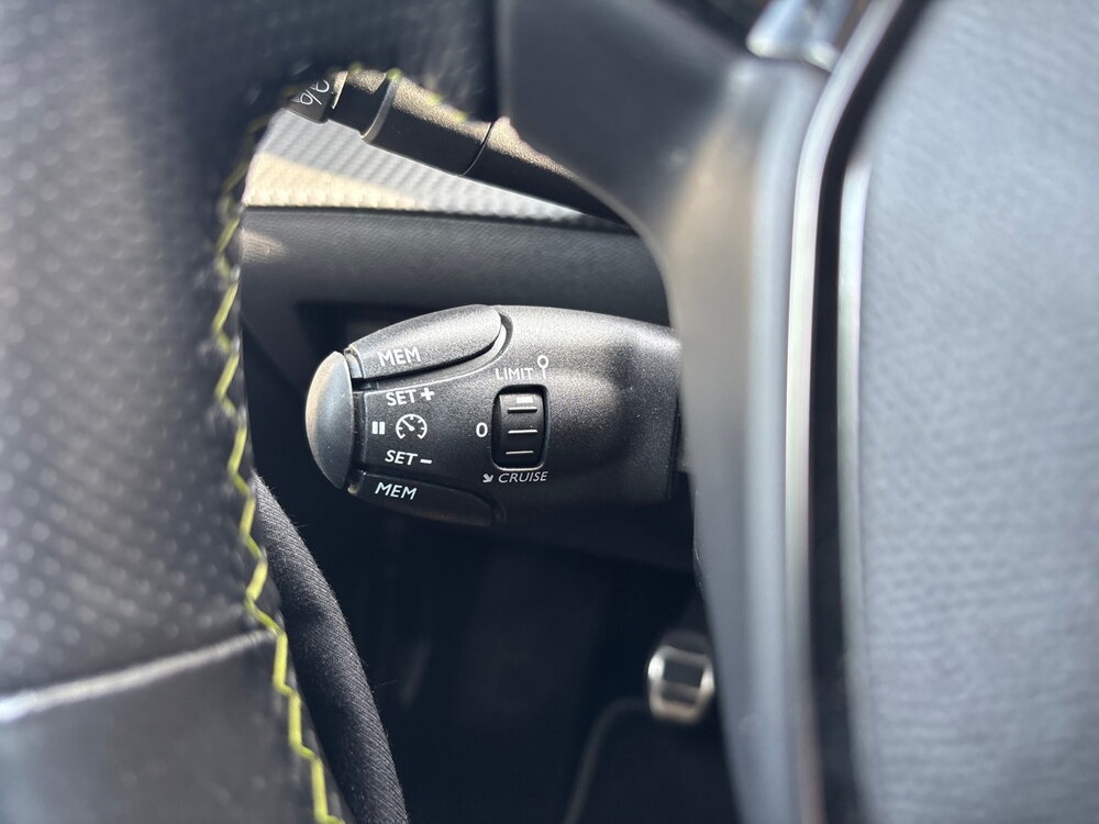 Occasion PEUGEOT 208 208 PureTech 100 S&S BVM6 - GT