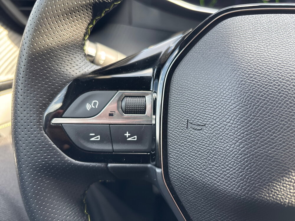 Occasion PEUGEOT 208 208 PureTech 100 S&S BVM6 - GT
