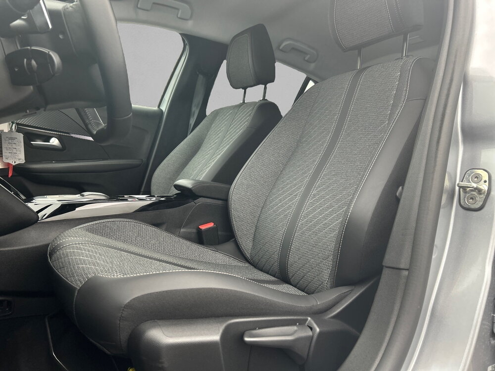 Occasion PEUGEOT 208 208 Hybrid 110 e-DCS6 - série spéciale Envy