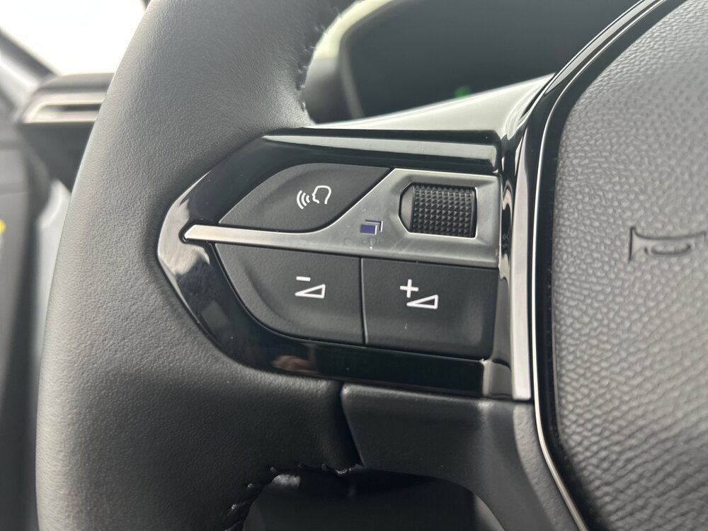 Occasion PEUGEOT 208 208 Hybrid 110 e-DCS6 - série spéciale Envy