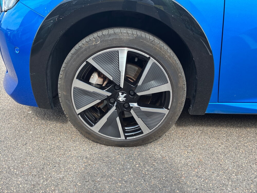 Occasion PEUGEOT 208 208 Electrique 50 kWh 136ch - GT Pack