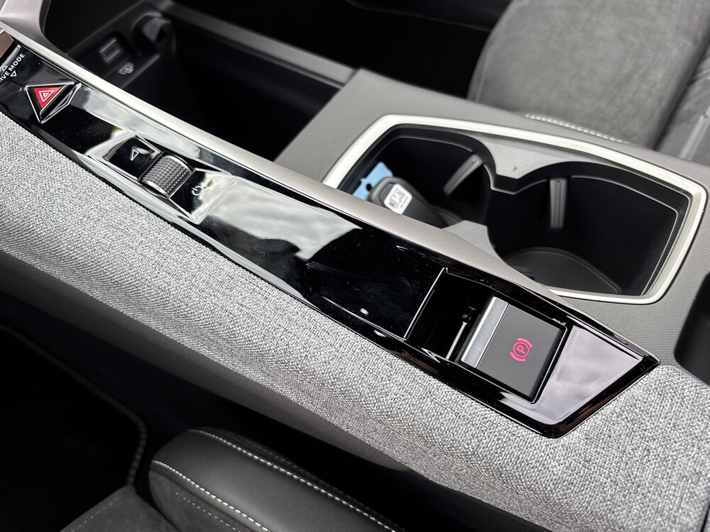 Occasion PEUGEOT 3008 3008 Electrique 210 ch 73 kWh - GT Exclusive