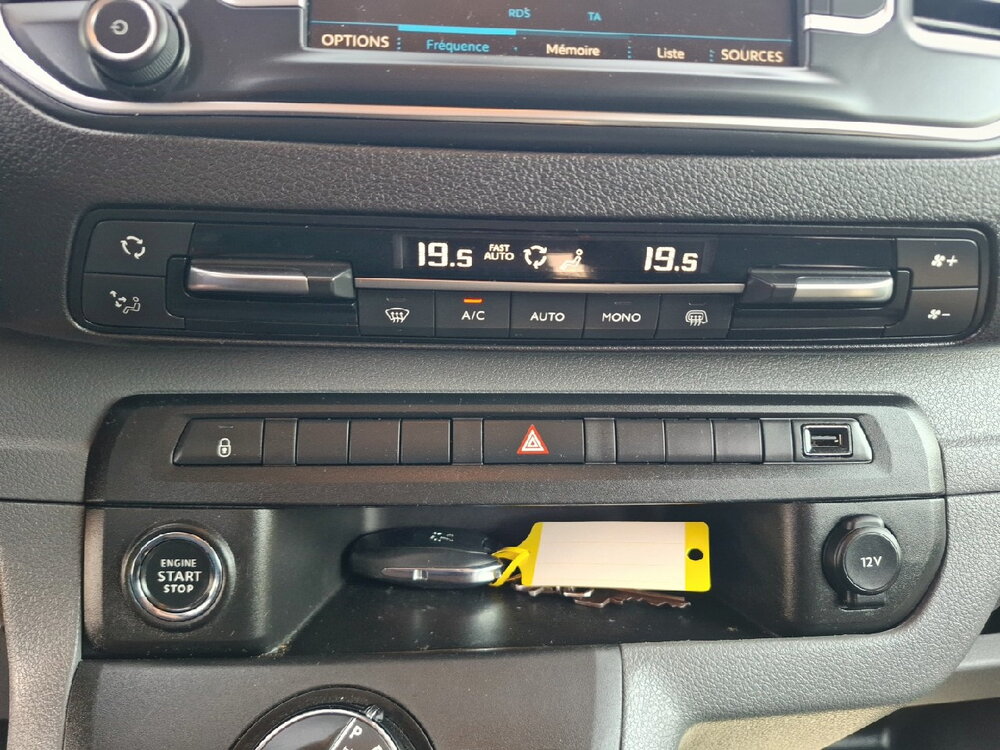 Occasion PEUGEOT Expert EXPERT CA STANDARD BLUEHDI 180 S&S EAT8 - FIXE ASPHALT