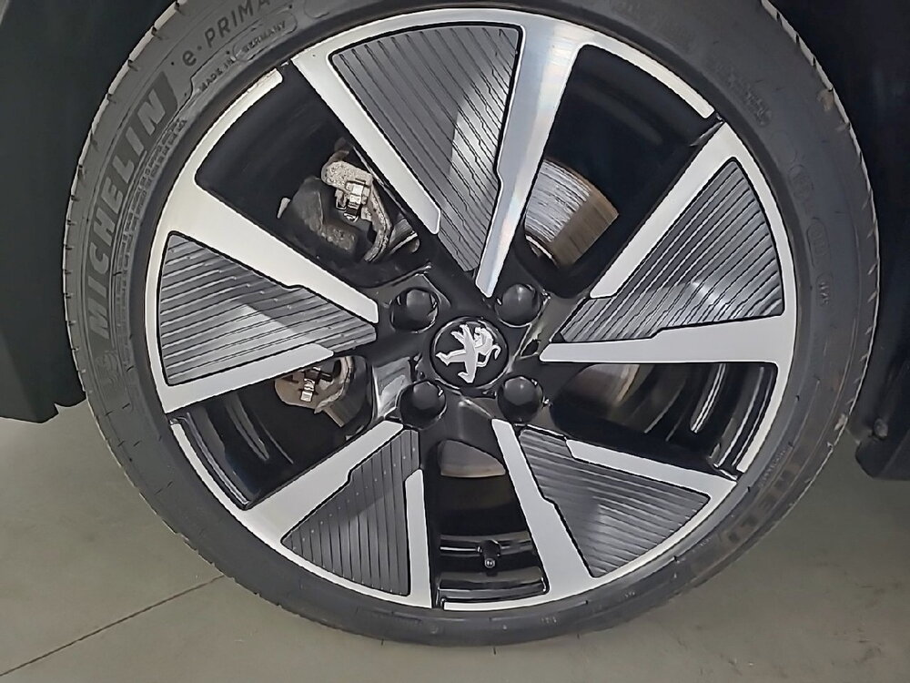 Occasion PEUGEOT 208 208 Electrique 50 kWh 136ch - GT