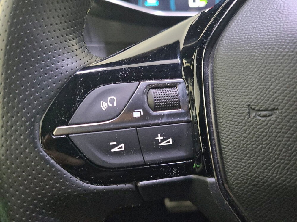 Occasion PEUGEOT 208 208 Electrique 50 kWh 136ch - GT