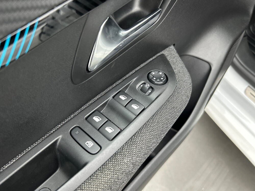 Occasion PEUGEOT 208 208 PureTech 100 S&S BVM6 - Style