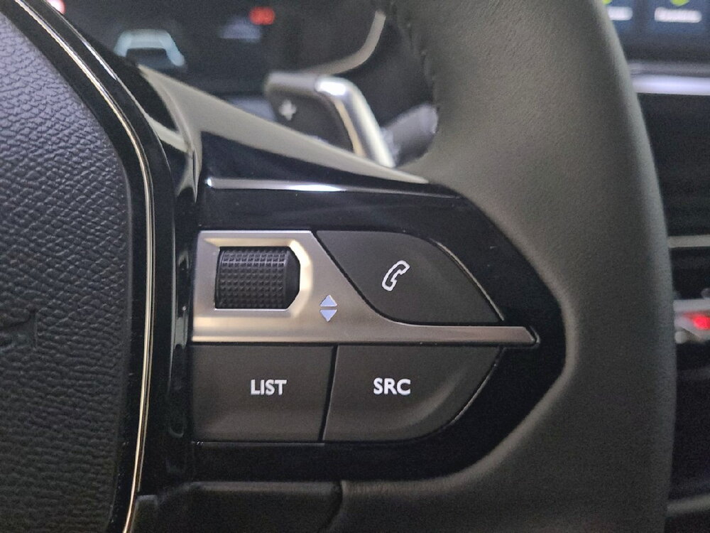 Occasion PEUGEOT 208 208 Hybrid 110 e-DCS6 - série spéciale Envy