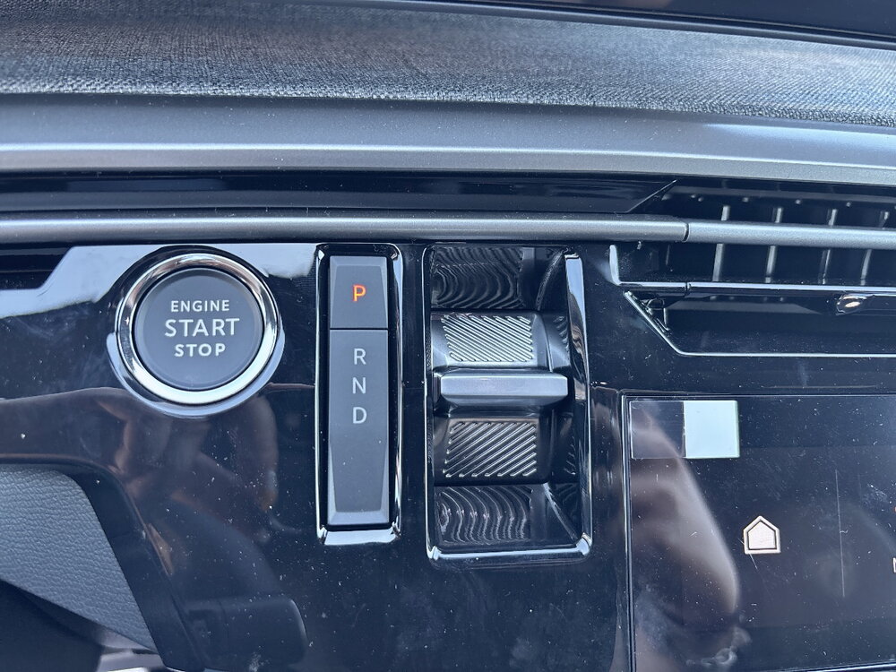 Occasion PEUGEOT 3008 3008 Electrique 210 ch 73 kWh - GT