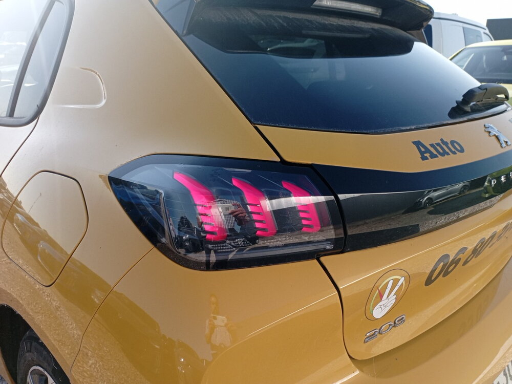 Occasion PEUGEOT 208 208 BlueHDi 100 S&S BVM6 - Allure