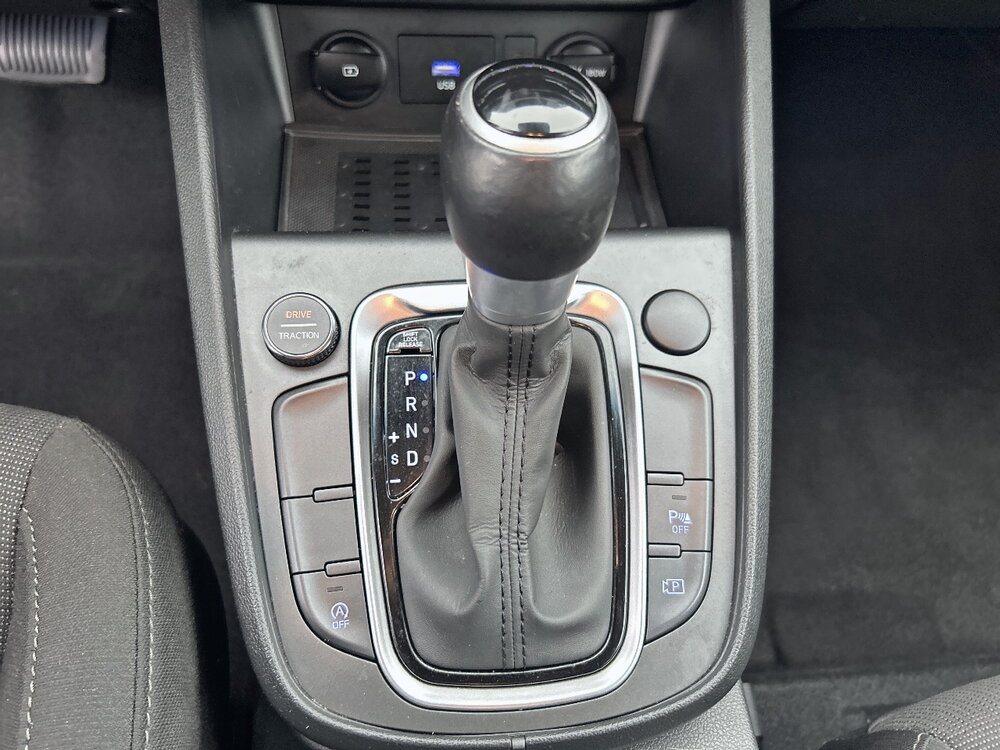 Occasion HYUNDAI Kona Kona 1.6 CRDi 136 DCT-7 Hybrid 48V - Creative