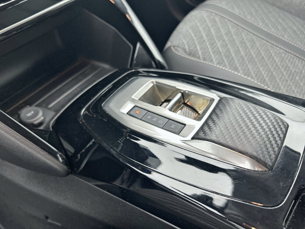 Occasion PEUGEOT 208 208 Hybrid 110 e-DCS6 - série spéciale Envy