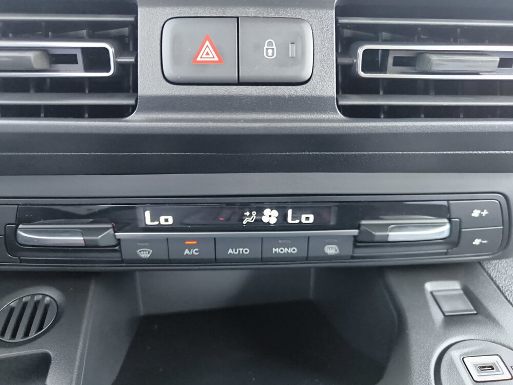 Occasion CITROEN Berlingo BERLINGO CA REPLIABLE XL DIESEL 130 CH AUT.