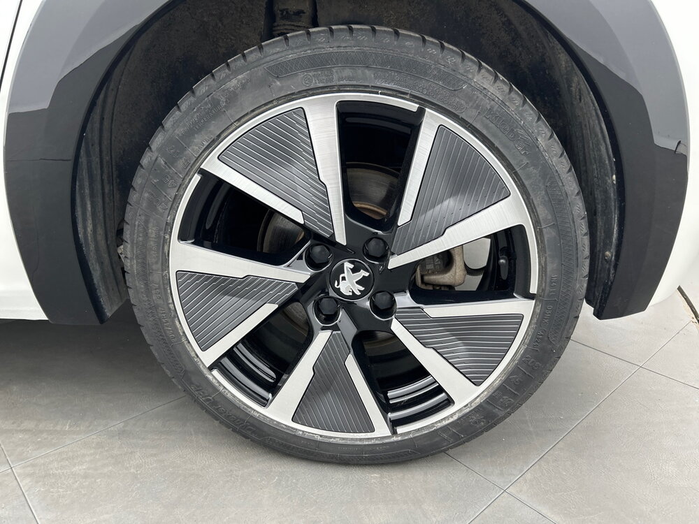 Occasion PEUGEOT 208 208 Electrique 50 kWh 136ch - GT