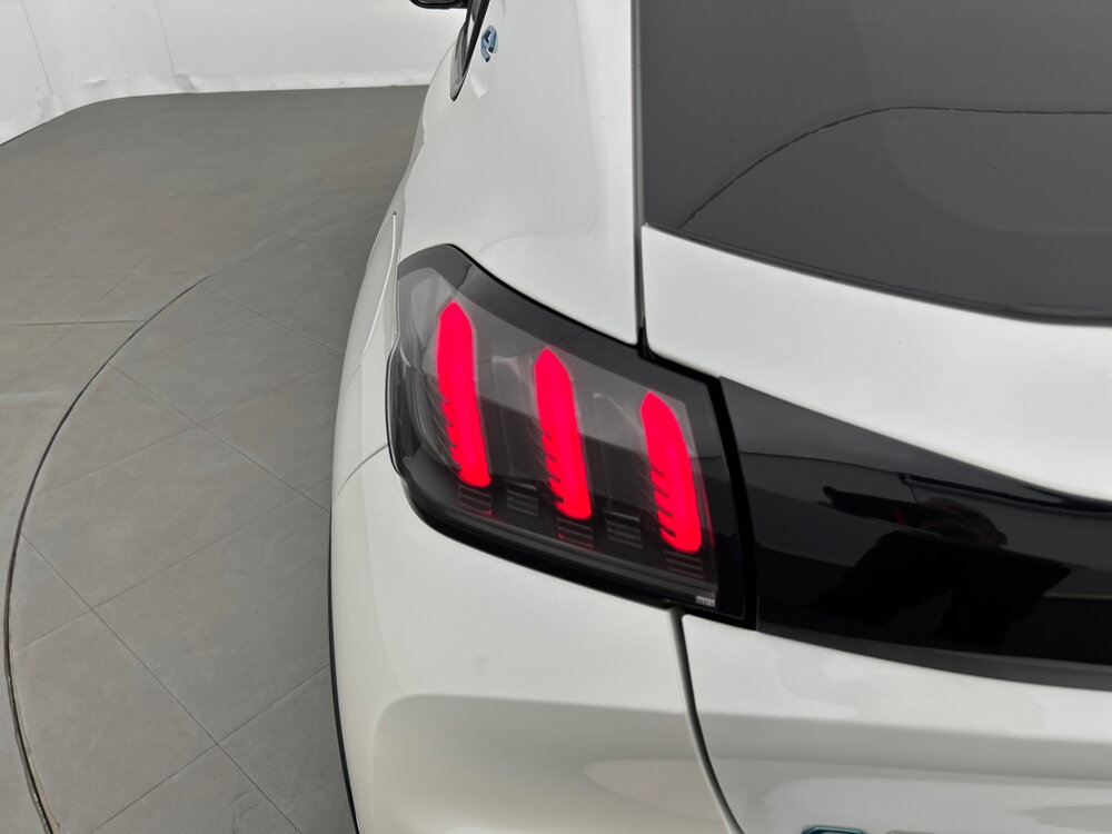 Occasion PEUGEOT 208 208 Electrique 50 kWh 136ch - GT