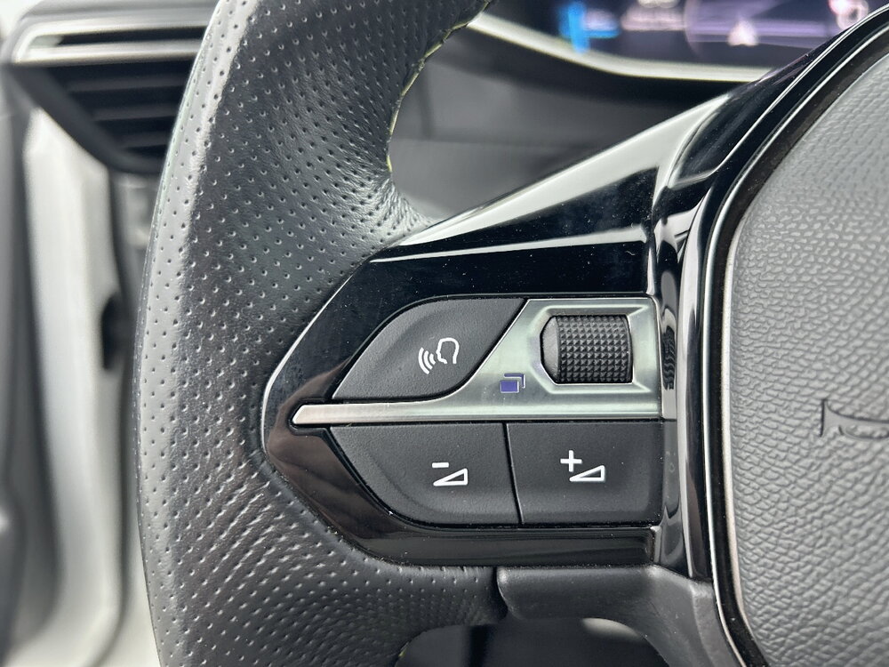 Occasion PEUGEOT 208 208 Electrique 50 kWh 136ch - GT