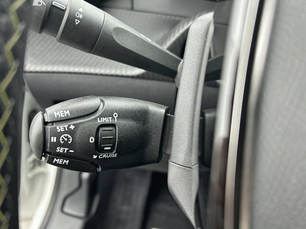 Occasion PEUGEOT 208 208 Electrique 50 kWh 136ch - GT