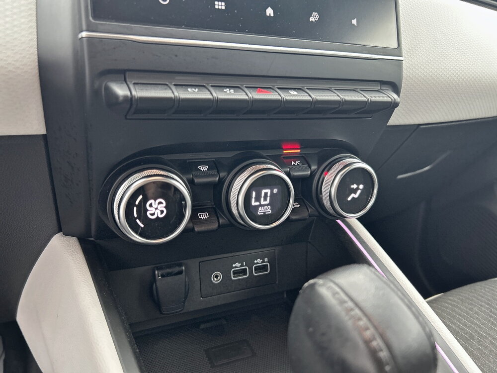 Occasion RENAULT Clio V Clio E-Tech full hybrid 145 - Techno
