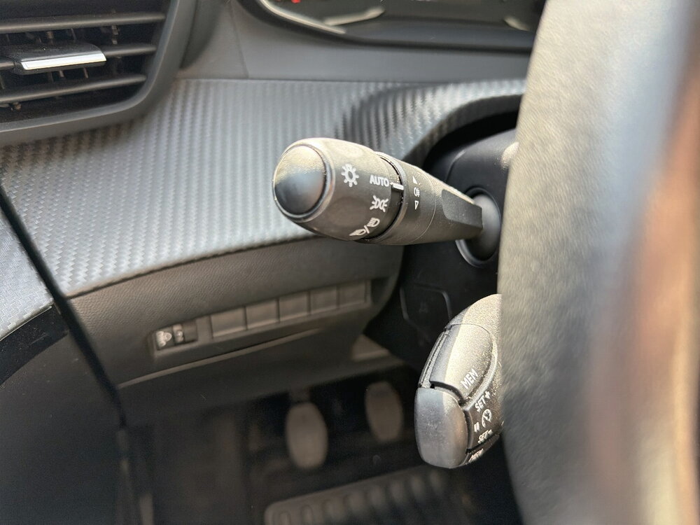 Occasion PEUGEOT 208 208 PureTech 100 S&S BVM6 - Active