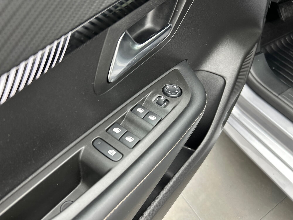 Occasion PEUGEOT 208 208 Hybrid 100 e-DCS6 - Allure