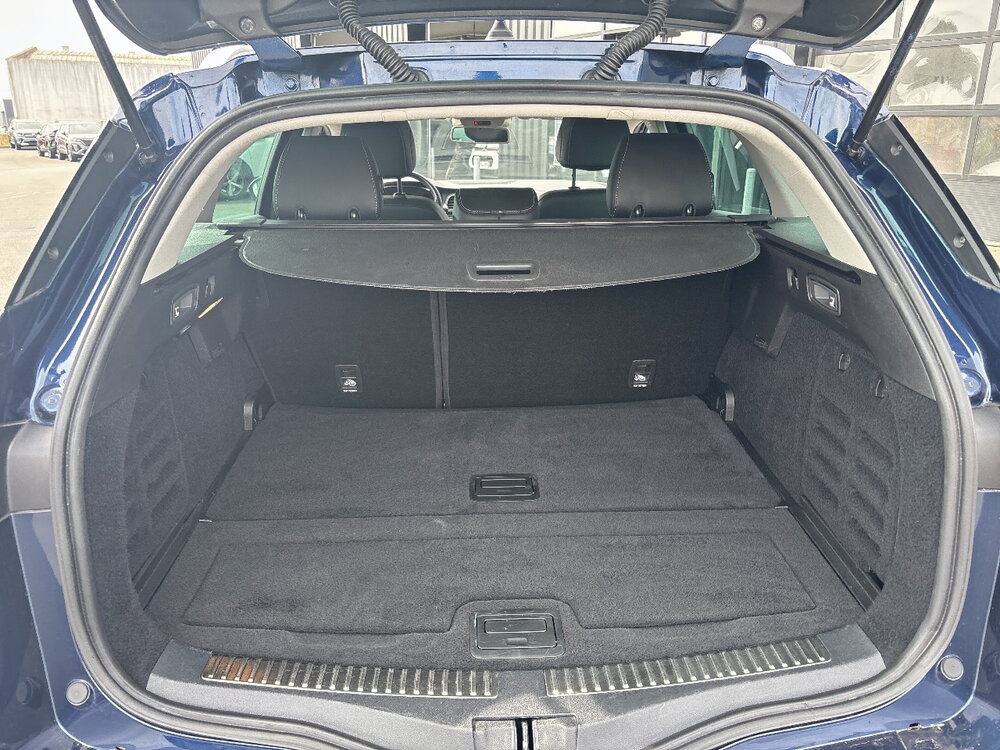 Occasion RENAULT Megane Mégane IV Estate Blue dCi 115 EDC - Intens