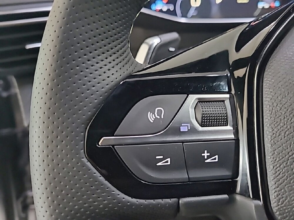 Occasion PEUGEOT 208 208 Hybrid 145 ch e-DCS6 - GT Exclusive