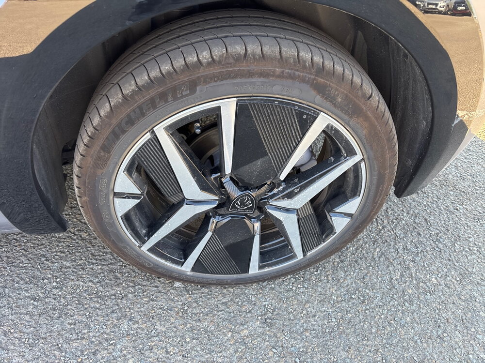 Occasion PEUGEOT 208 208 Hybrid 145 ch e-DCS6 - GT Exclusive