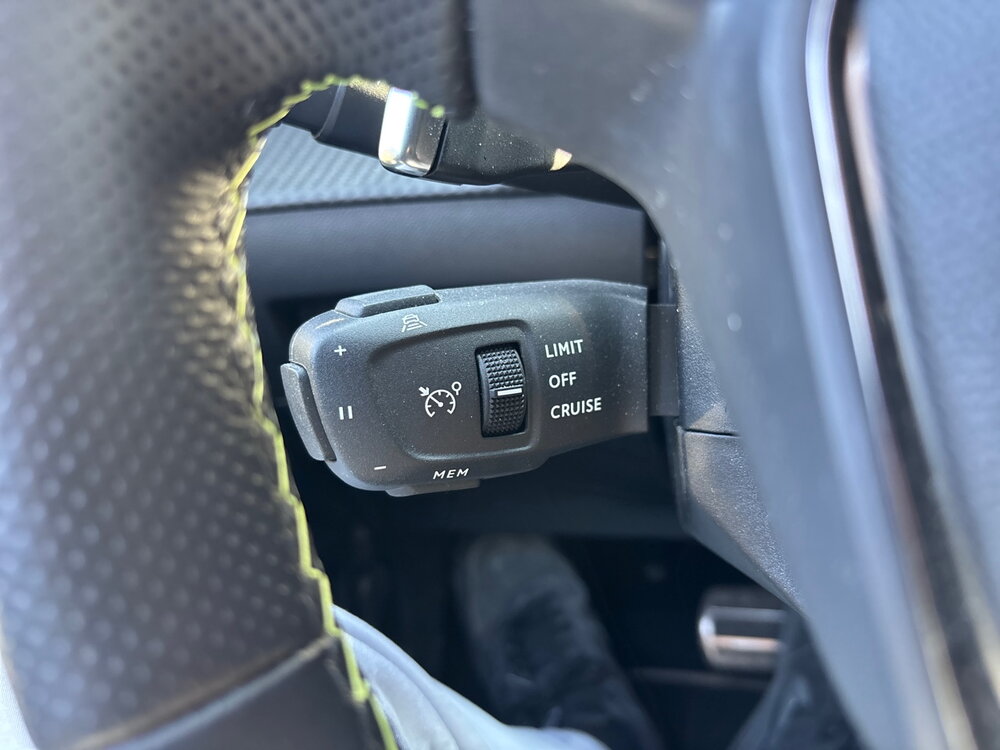 Occasion PEUGEOT 208 208 Hybrid 145 ch e-DCS6 - GT Exclusive