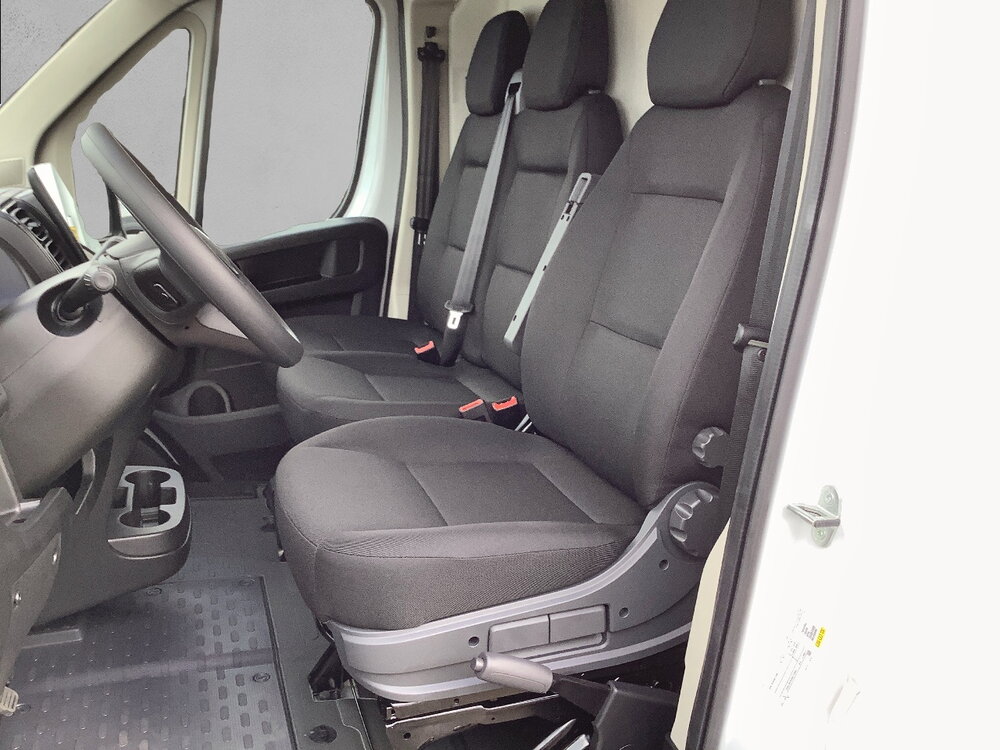 Occasion PEUGEOT Boxer BOXER FGN DIESEL 140 CH L2H2 3.5 T AUT. - ACTIVE