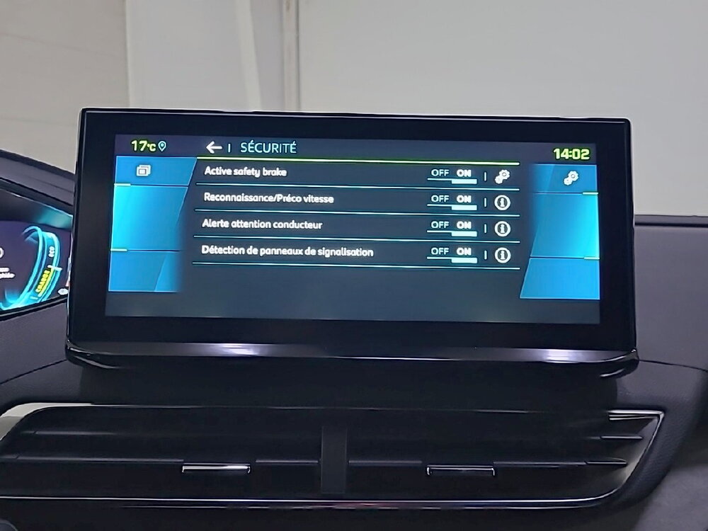 Occasion PEUGEOT 3008 3008 Hybrid 225 e-EAT8 - GT