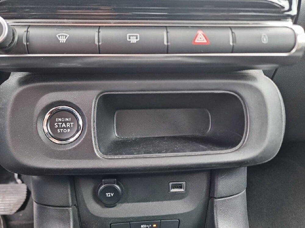 Occasion CITROEN C3 C3 PureTech 110 S&S EAT6 - Shine Pack