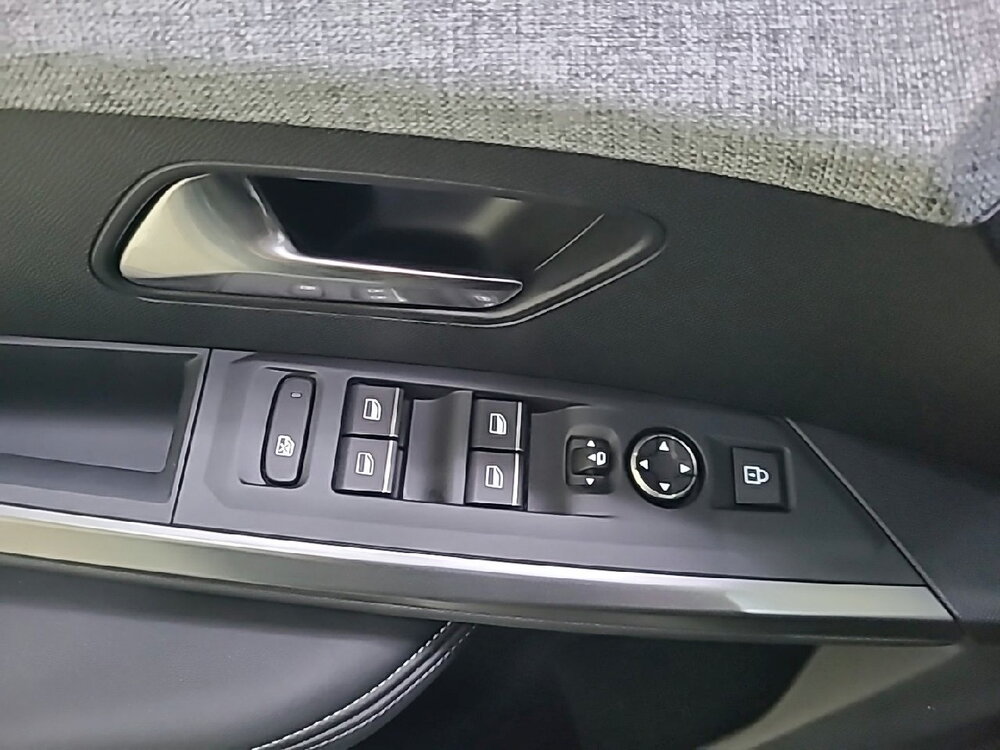 Occasion PEUGEOT 3008 3008 Hybrid 136 e-DCS6 - GT