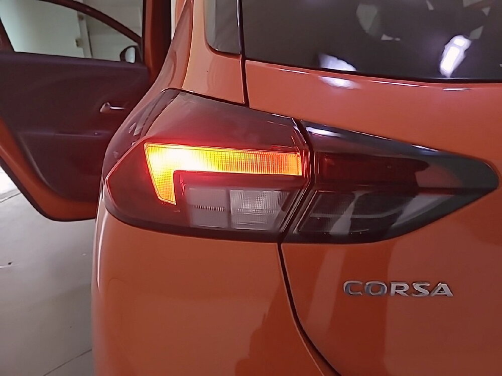 Occasion OPEL Corsa Corsa 1.2 Turbo 100 ch BVM6 - Design & Tech