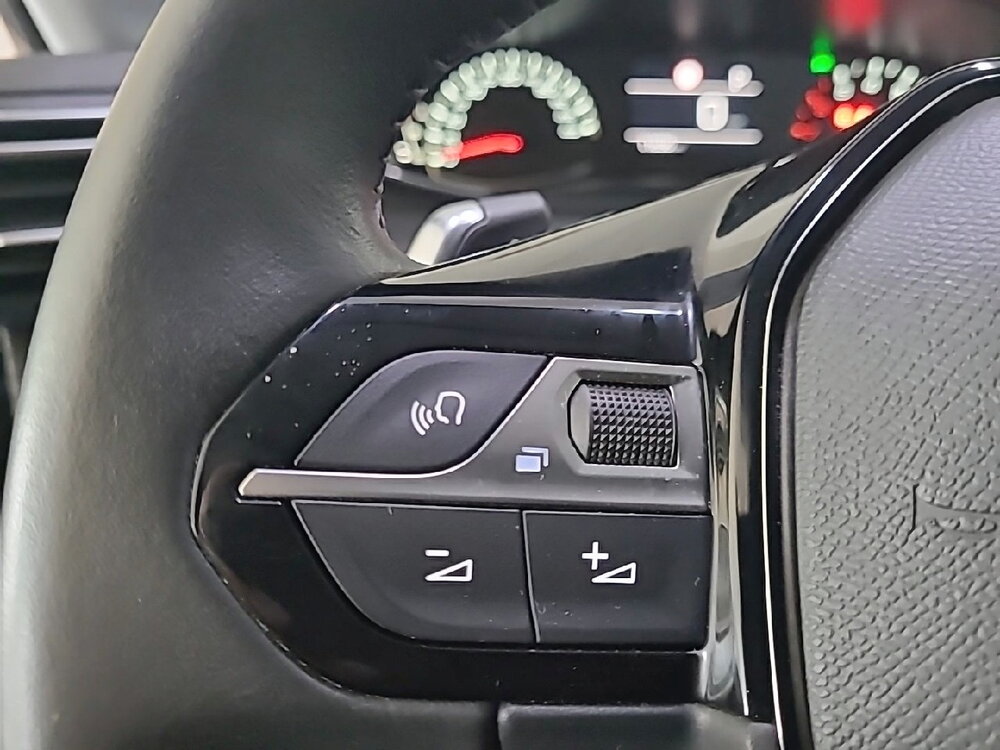 Occasion PEUGEOT 208 208 PureTech 100 S&S EAT8 - Style