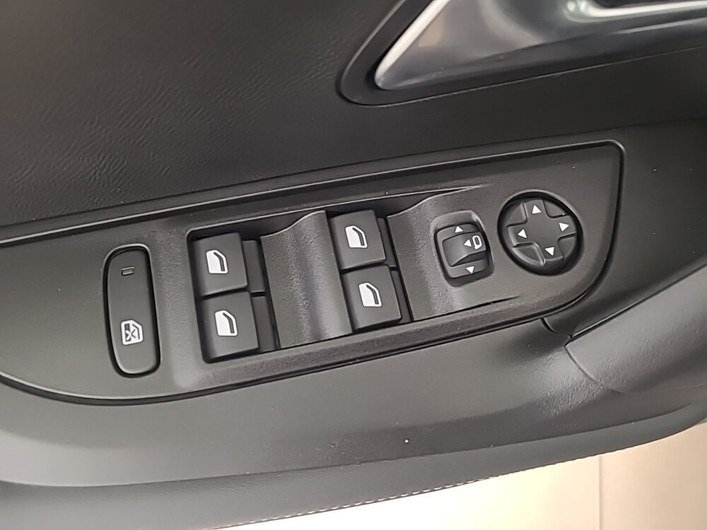 Occasion PEUGEOT 2008 2008 Hybrid 145 e-DCS6 - Allure