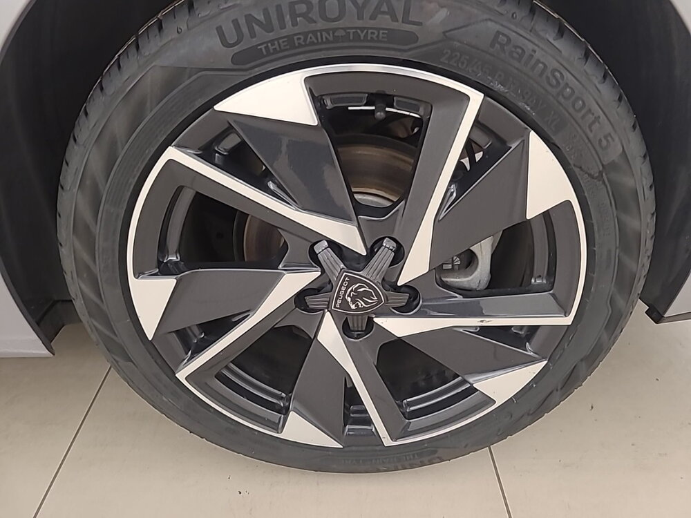 Occasion PEUGEOT 308 308 SW Hybrid 145 e-DCS6 - Allure