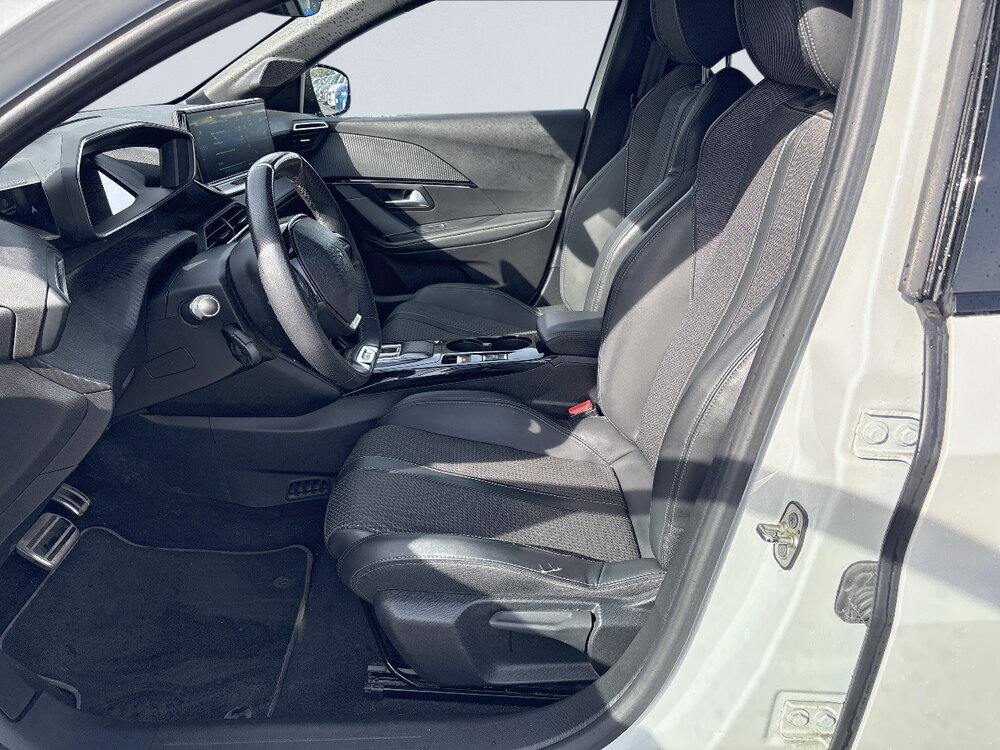 Occasion PEUGEOT 208 208 Electrique 50 kWh 136ch - GT