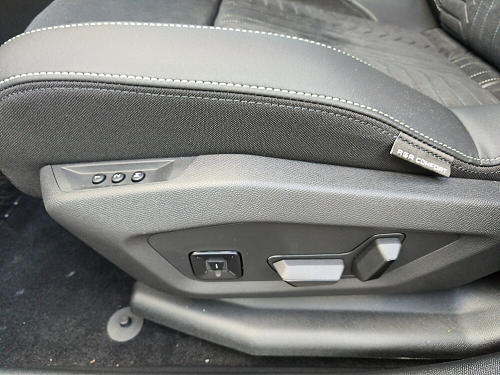 Occasion PEUGEOT 3008 3008 Hybrid 145 e-DCS6 - GT Exclusive